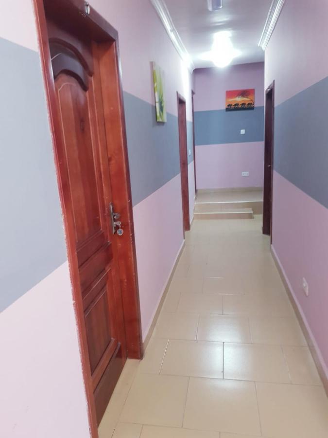 Queen'S Hill Lodge Gbawe Extérieur photo